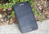 5.3寸巨屏怪兽 双核三星i9220售3000元