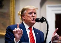 特朗普签行政令不到48小时，美舰闯黄岩岛，中方在南海将有大动作