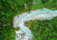 红玉圣殿入口详解：龙眠神殿下的冰雪裂隙探索指南