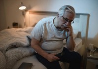 近六成年轻人睡得晚，23点后入睡已成普遍现象