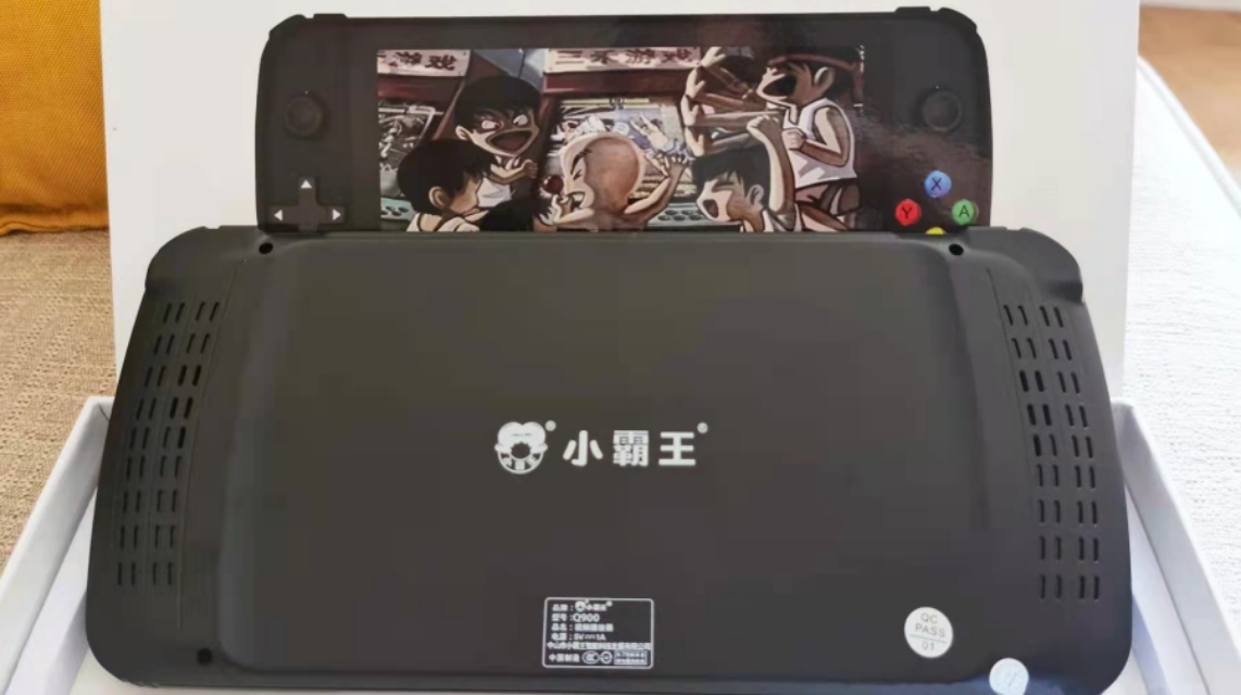 小霸王Q900游戏机_山寨PSP体验评测_小霸王游戏模拟器下载