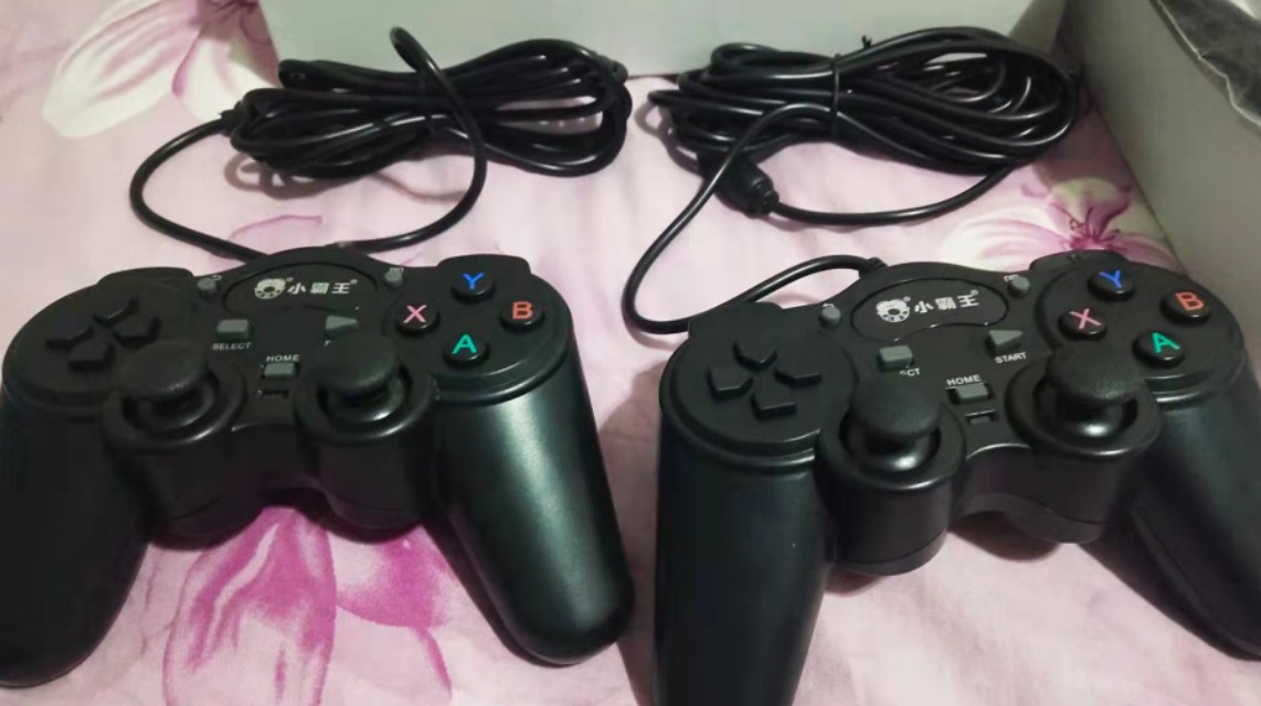 小霸王游戏模拟器下载_山寨PSP体验评测_小霸王Q900游戏机
