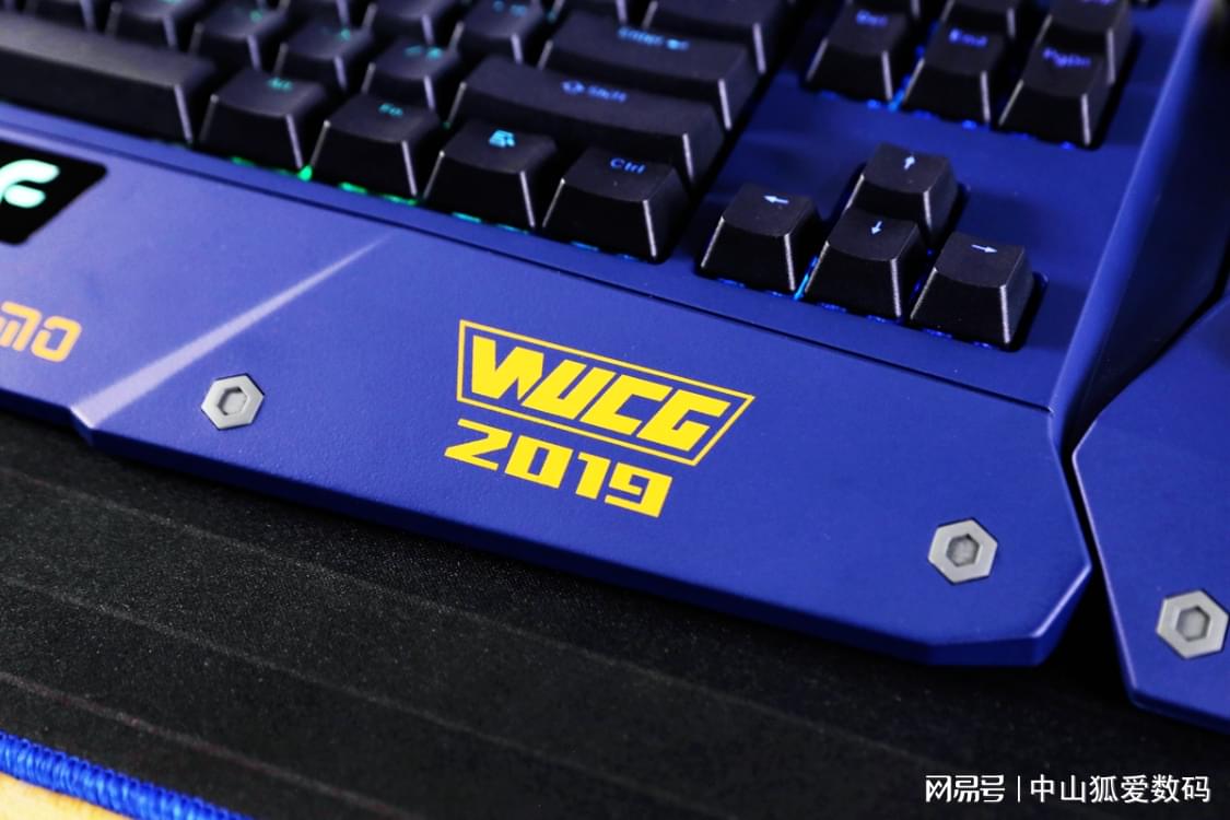 魔兽争霸星际争霸暗黑破坏神守望先锋_游戏悍将刀锋1暴雪版_暴雪经典游戏推荐