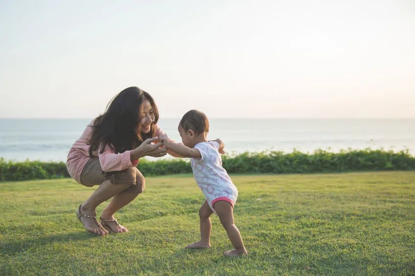 户外亲子游戏_宝宝运动游戏_l少儿户外游戏大全