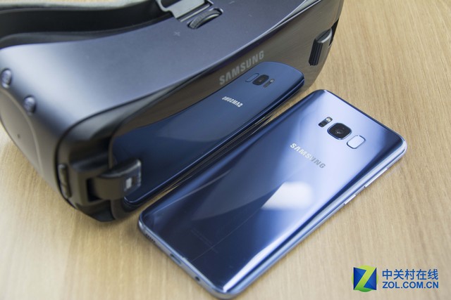 强化全新体验 三星新版Gear VR评测