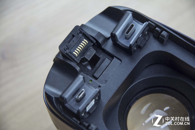 强化全新体验 三星新版Gear VR评测