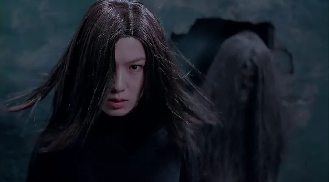 玩招魂游戏然后_恐怖片女鬼形象分析_恐怖片女鬼数量多