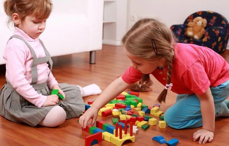 父母如何帮助孩子集中注意力_儿童注意力不集中原因_训练自制力的游戏