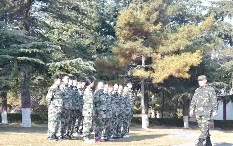 团队建设游戏_合作游戏活动_团队配合的游戏