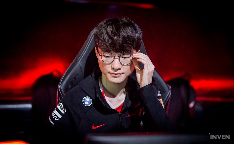 lol最新中单英雄排名_2022LOL世界赛最强中单排名_Faker ChoVy Xiaohu Scout Knight 中单选手分析