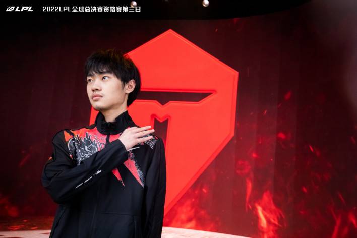 Faker ChoVy Xiaohu Scout Knight 中单选手分析_2022LOL世界赛最强中单排名_lol最新中单英雄排名