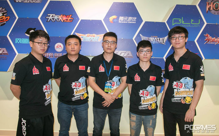 使命召唤ol官网手机版_使命召唤OL赏金大奖赛 华南区线下赛 400万奖金