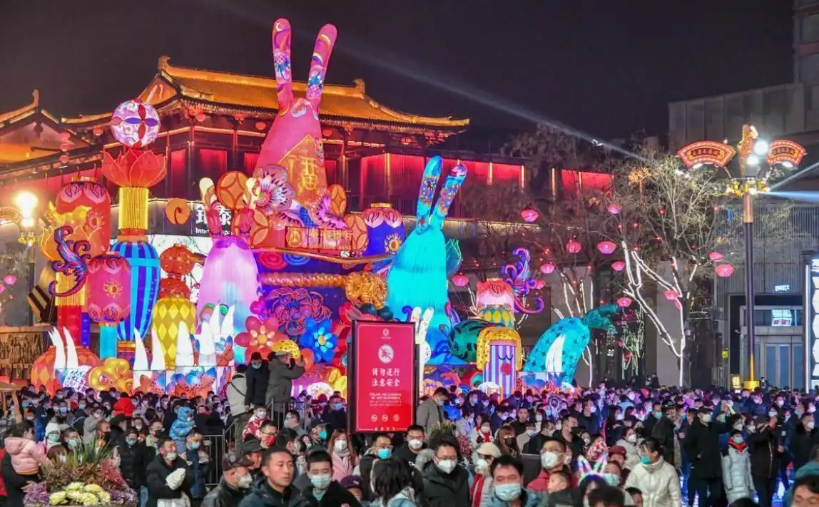 火爆现象_网红城市可持续发展_城市爆红现象