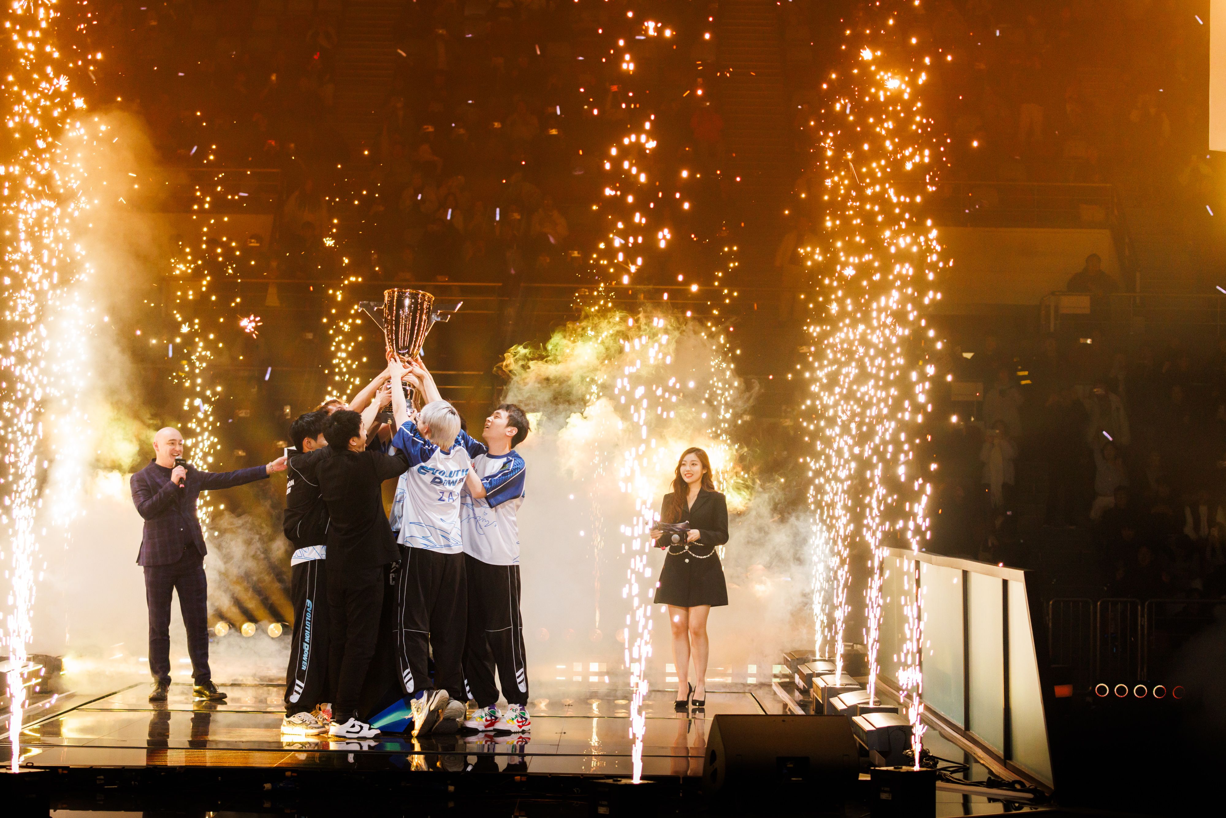 CFPL赛区荣耀时刻_2024CFS世界总决赛EP.快手夺冠_2026wcg穿越火线总决赛