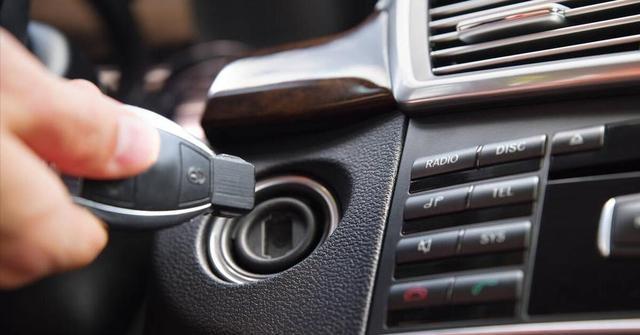 无钥匙启动车辆停驶后，若智能钥匙被拿走，车子会如何反应？-有驾