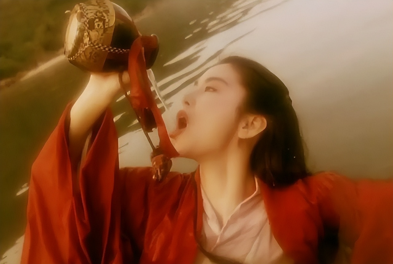 岳不群为何弃紫霞练辟邪_紫霞神功与辟邪剑法比较_笑傲江湖心法在哪?