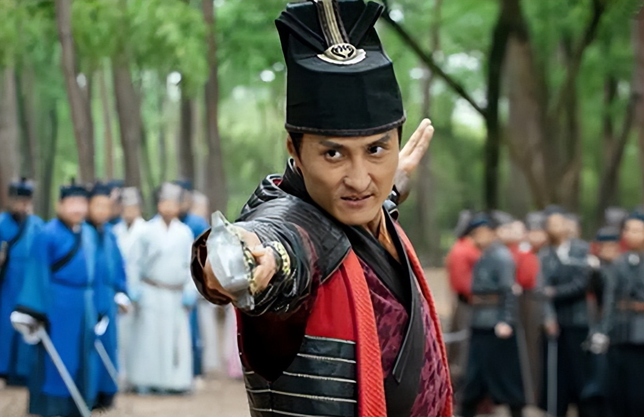 笑傲江湖心法在哪?_紫霞神功与辟邪剑法比较_岳不群为何弃紫霞练辟邪