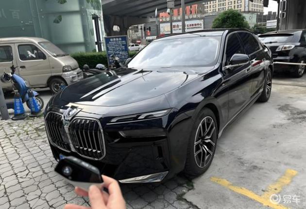 什么样的抵押车是安全的可以买？2025警方案例：3大标准+5步查，避开80%纠纷，4种车绝对不碰