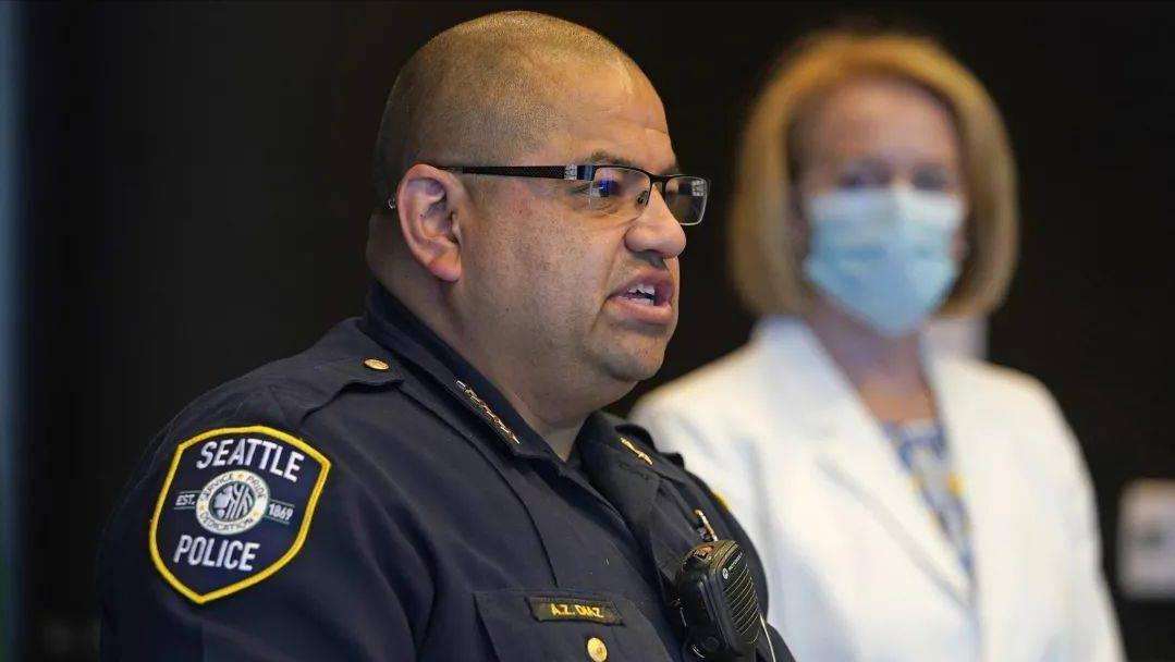 西雅图女子丧尸事件_丧尸视频真相_现实中会不会有丧尸