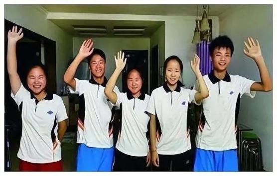 真人版奥运“五福娃”满20岁了！他们现状如何？
