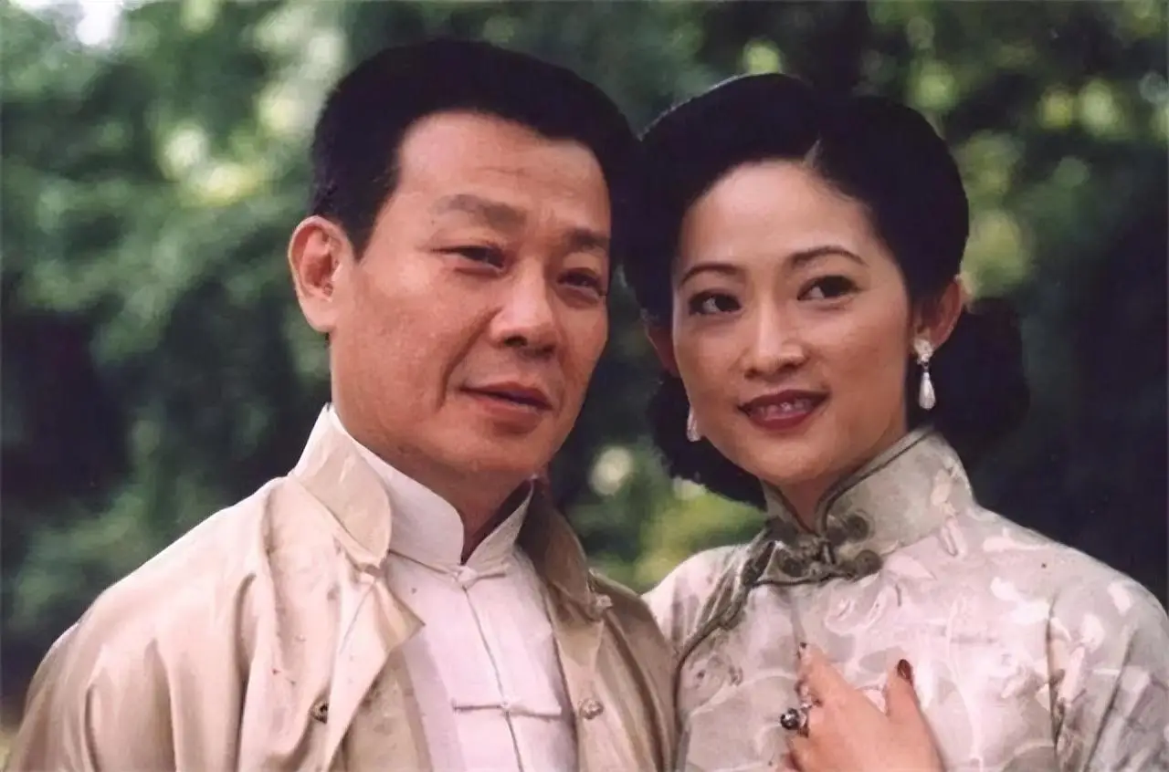 演员寇世勋：将情人带回家与原配共同生活多年，今68岁现状如何？