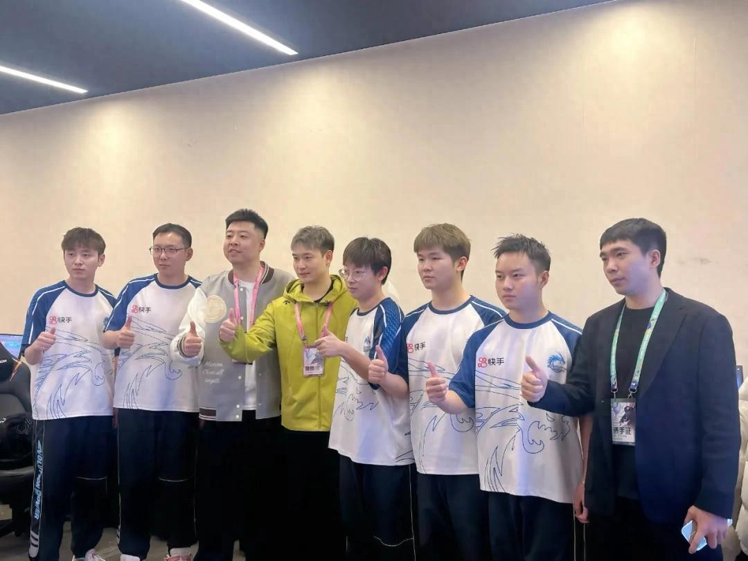 CF电竞与传统体育跨界合作_CF电竞体育化战略_穿越火线wcg比赛视频