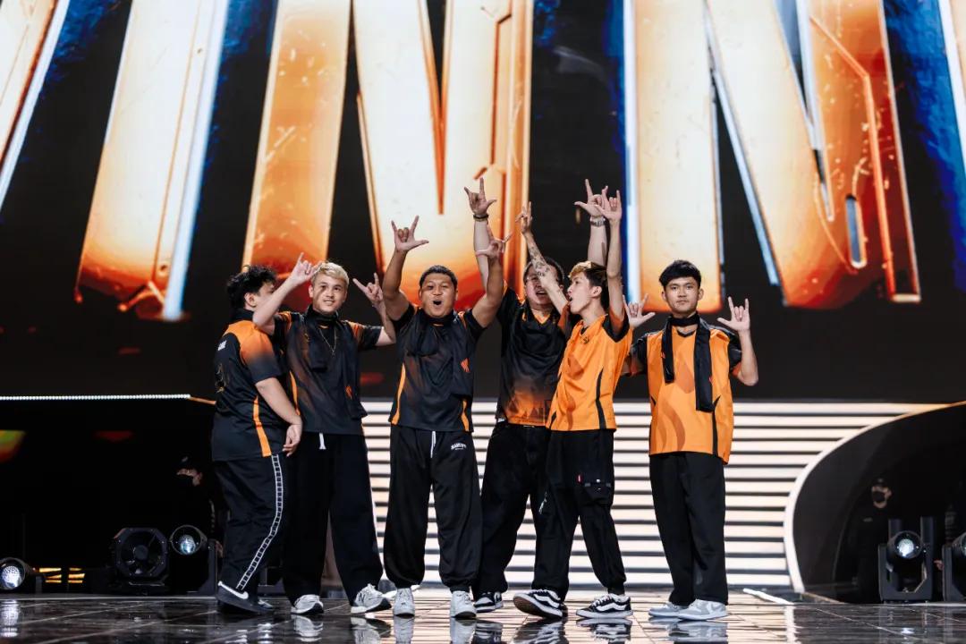 穿越火线wcg比赛视频_CF电竞体育化战略_CF电竞与传统体育跨界合作