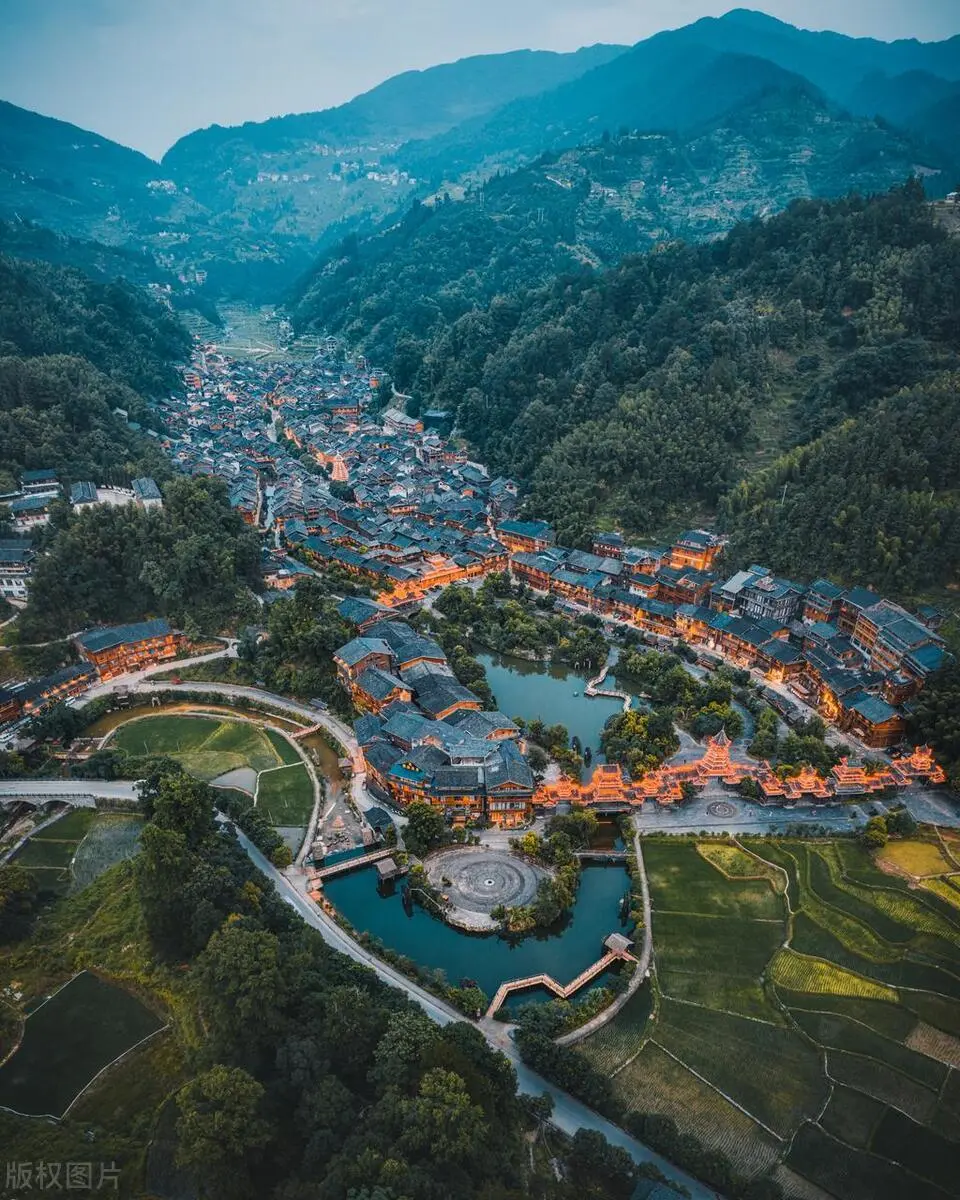 贵州旅游必去的15个景区，去过一半已经此生无憾，你去过了几个