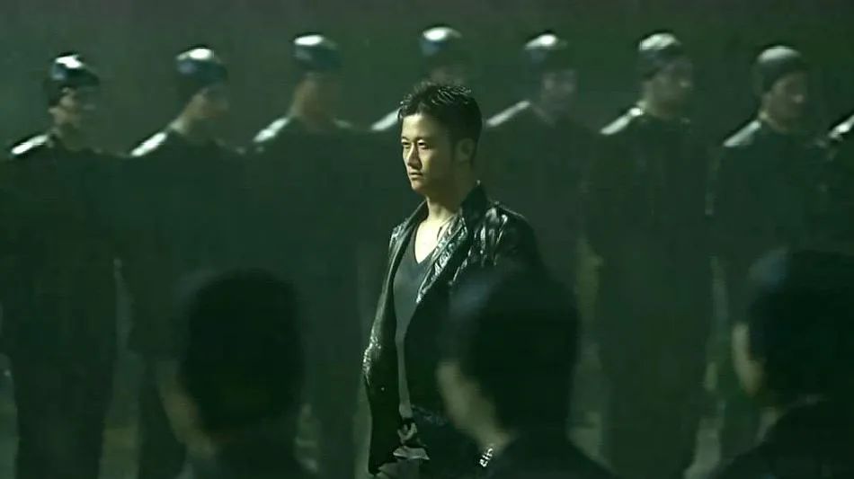 9年29部作品，被第七代导演点名“抢饭碗”，吴京的时代来了吗？