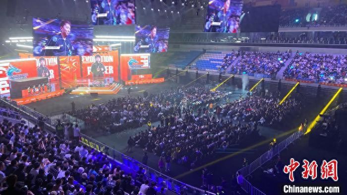 网络游戏穿越火线_火线穿越游戏规则_火线穿越网络游戏是什么