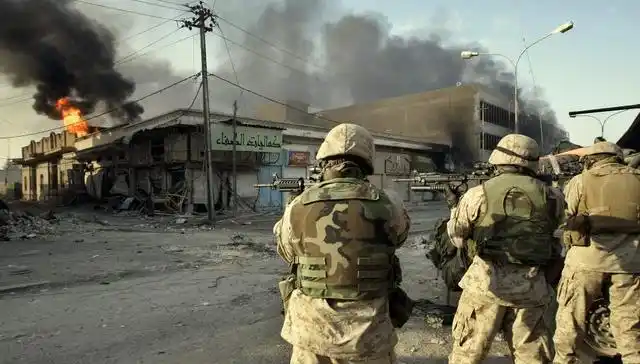 影视剧中中枪后依然战斗的情节_子弹打中人真实图片_子弹击中人体后的真实伤害