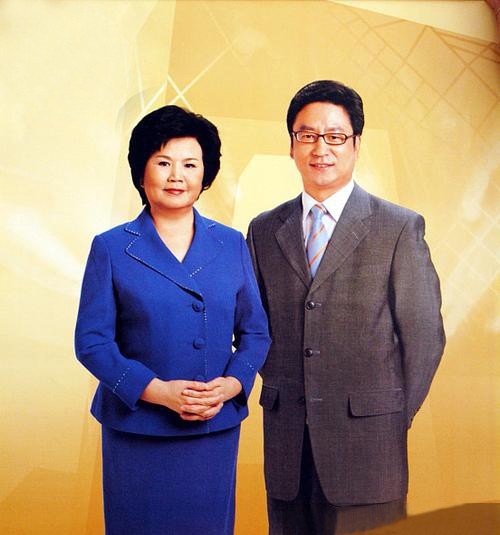 与丈夫相守48年，搭档罗京去世后自请离职，邢质斌如今怎样了？
