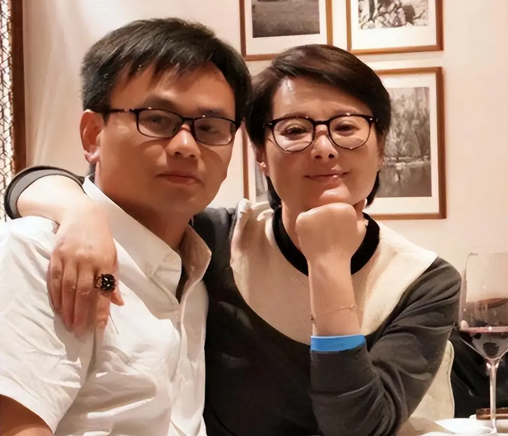 徐威：和袁立同居12年，但凡她接受1次求婚，我不会转身娶张怡宁