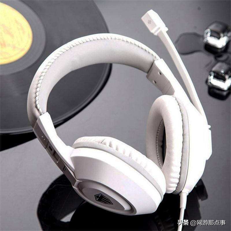 无尽挑战第1赛季奖励边框道具期限异常_穿越火线最新bug视频_穿越火线枪王荣耀版本更新BUG修复