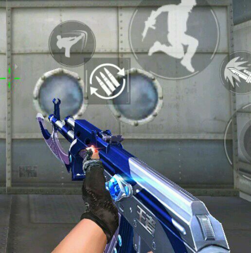 手游穿越火线排位赛可以自动开火吗_新烟雾弹大乱斗_枪王荣耀新地图