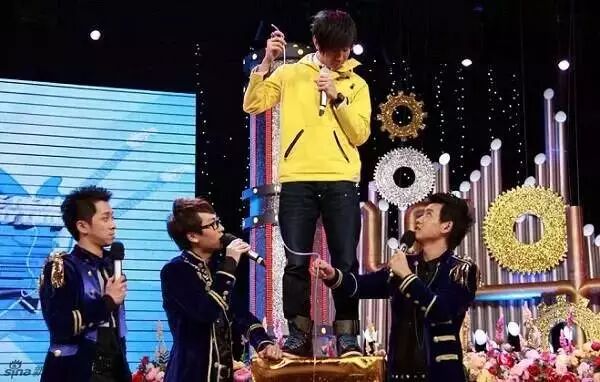 体验式学习培训游戏_培训中惩罚小游戏_培训游戏寓教于乐