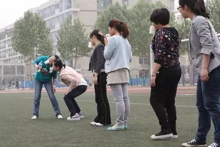 培训游戏寓教于乐_体验式学习培训游戏_培训中惩罚小游戏