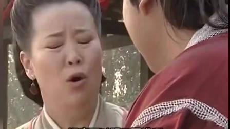 碰瓷党遇上女司机，别以为不敢撞你，男子当场被活活撞飞！