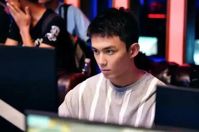 穿越火线剧情评价_电视剧穿越火线全部演员表_鹿晗吴磊演技分析