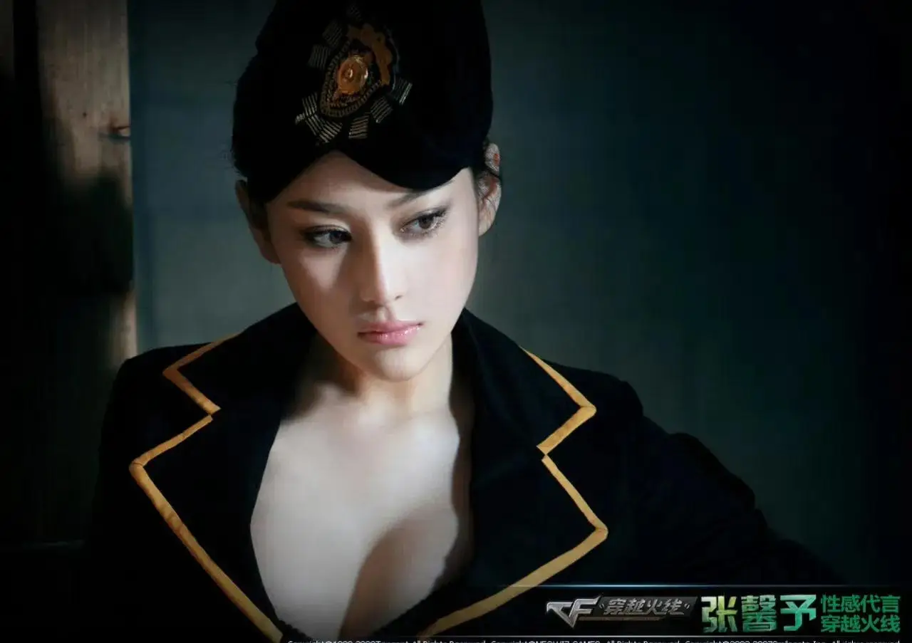 穿越火线神秘少女图片_张馨予穿越火线代言丧尸装束_张馨予穿越火线特警形象写真