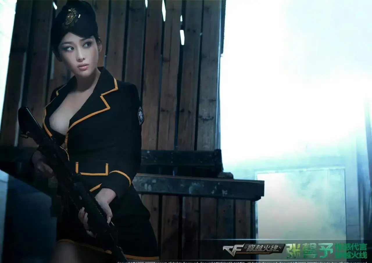 张馨予穿越火线特警形象写真_穿越火线神秘少女图片_张馨予穿越火线代言丧尸装束